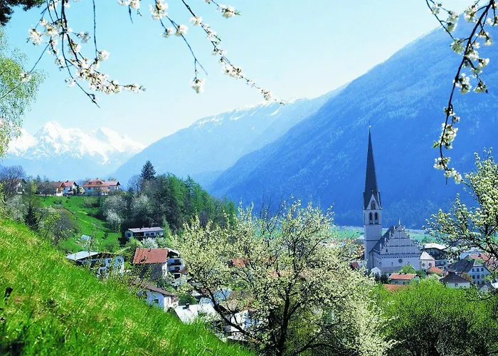 Hotel-garni Stern - & Отель 4*