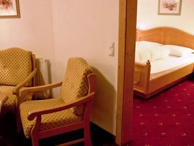Hotel-garni Stern - & Ξενοδοχείο 4*